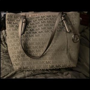 Michael Kors medium size grey handbag